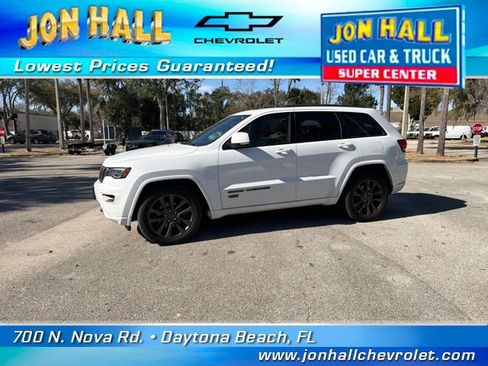 Used 2017 Jeep Grand Cherokee Limited 75th Anniversary image 3