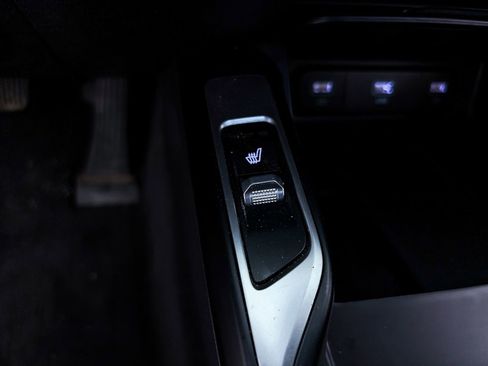 Used 2021 Kia Sorento S w/ Panoramic Sunroof Package FWD image 23