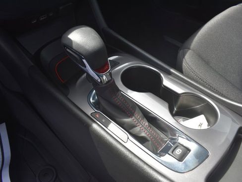 Used 2025 Chevrolet Malibu RS FWD image 25