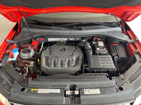 Used 2018 Volkswagen Tiguan SE w/ 3rd Row Seat Package image 24