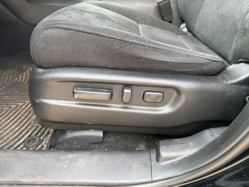 Used 2022 Honda Pilot Sport image 12