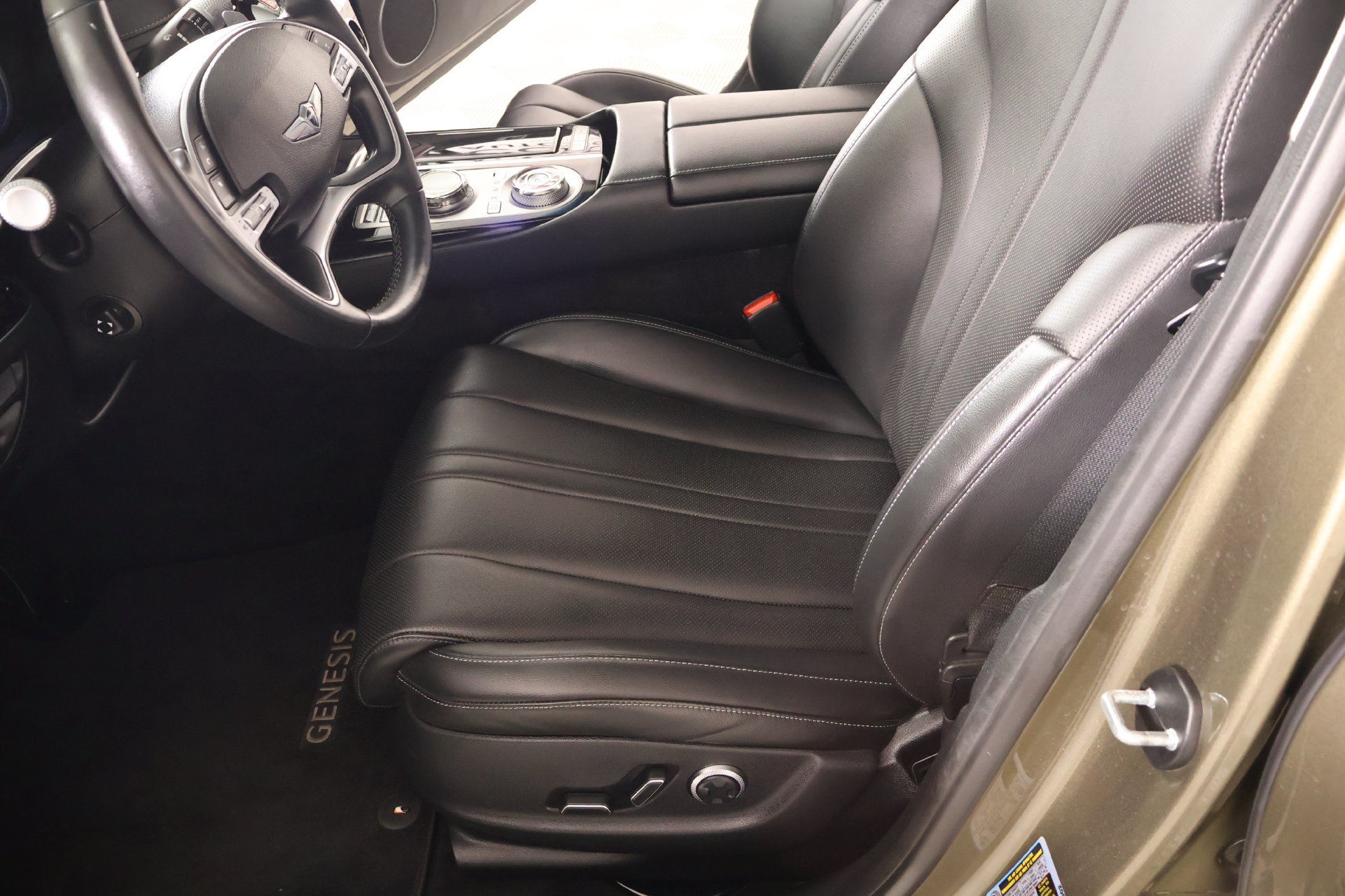 Used 2023 Genesis G80 2.5T AWD/4WD image 12