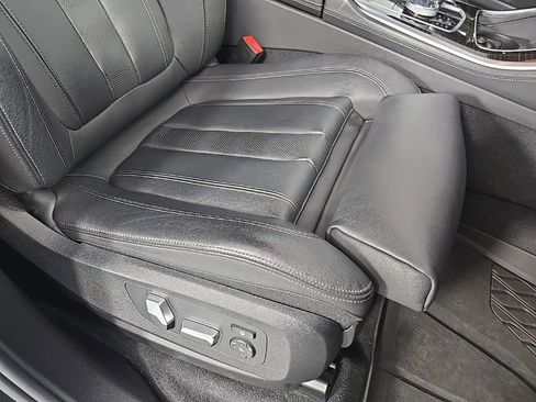 Used 2019 BMW X5 xDrive40i w/ Premium Package 2 image 17