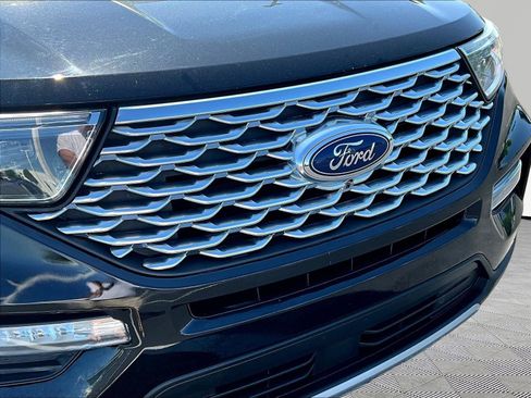Used 2020 Ford Explorer Platinum w/ Premium Technology Package AWD/4WD image 31