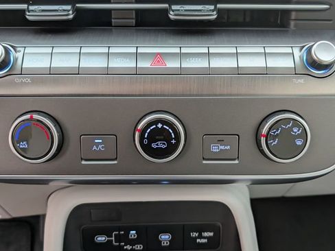 New 2026 Hyundai Kona SE FWD image 19