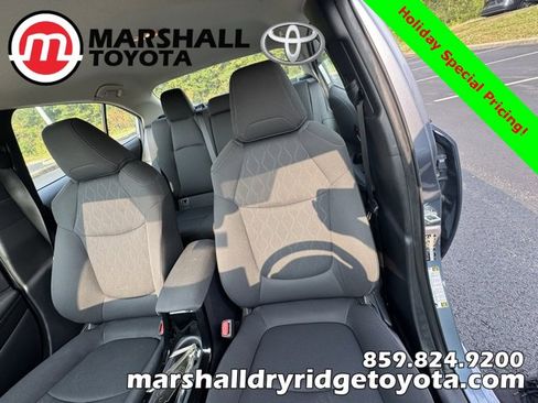 Used 2022 Toyota Corolla LE image 10