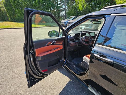 New 2026 Kia Carnival SX Prestige FWD image 21