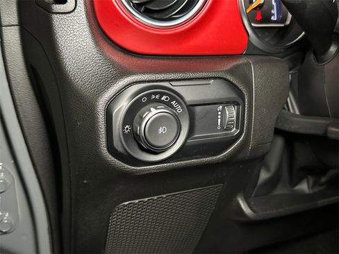 Used 2023 Jeep Wrangler Unlimited Rubicon w/ Steel Bumper Group image 19