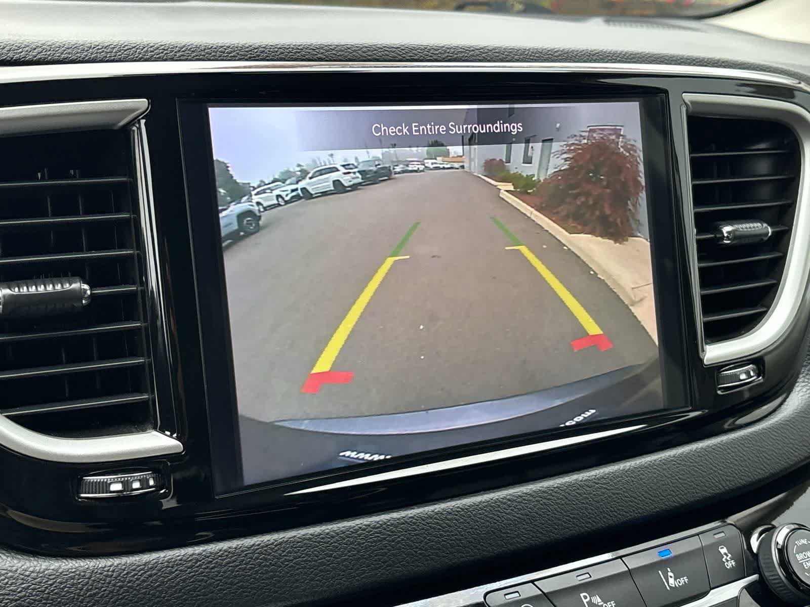 Used 2023 Chrysler Pacifica Touring-L FWD image 21