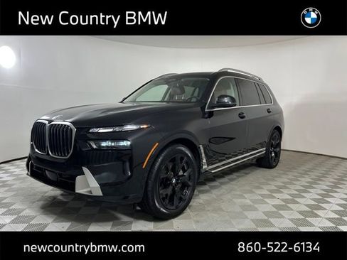 Used 2024 BMW X7 xDrive40i w/ Executive Package image 3