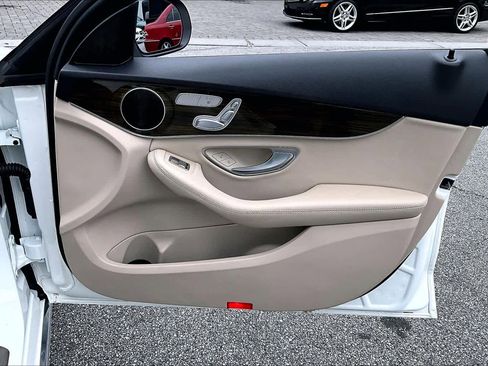 Used 2020 Mercedes-Benz C 300 Sedan image 21