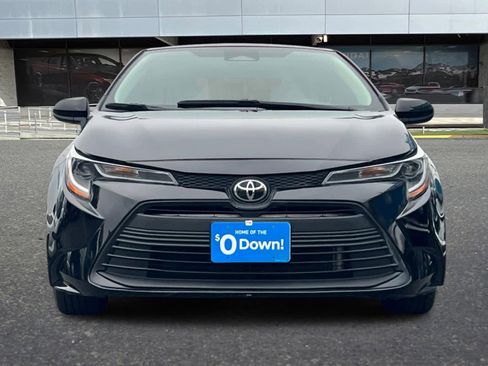 Used 2023 Toyota Corolla LE image 10