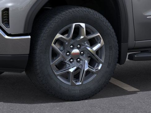 New 2026 GMC Sierra 1500 SLT image 9