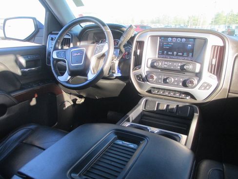 Used 2018 GMC Sierra 1500 SLT image 24
