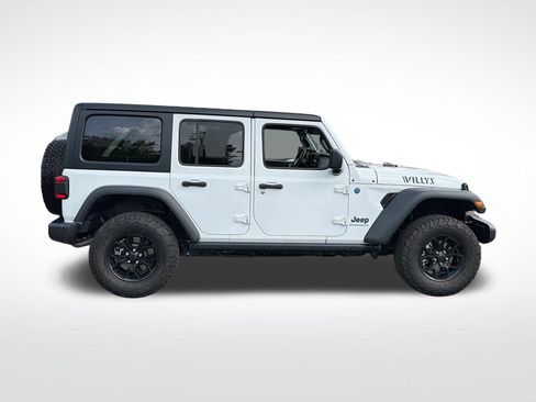 Used 2024 Jeep Wrangler Unlimited AWD/4WD image 4