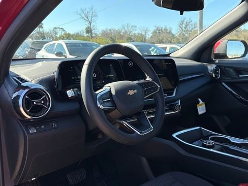 New 2026 Chevrolet Equinox LT image 24