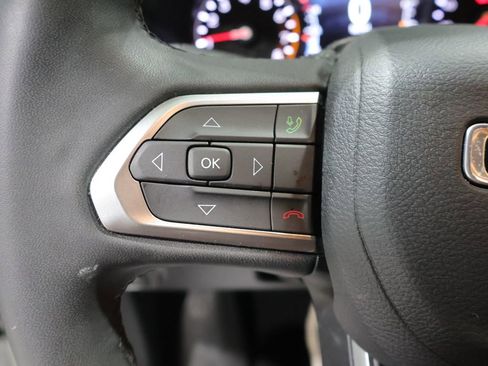 Used 2023 Jeep Compass Latitude AWD/4WD image 36