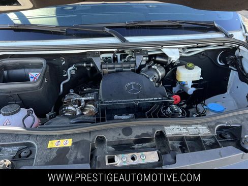 Used 2024 Mercedes-Benz Sprinter 2500 image 10