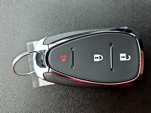 Used 2021 Chevrolet Equinox LT image 27