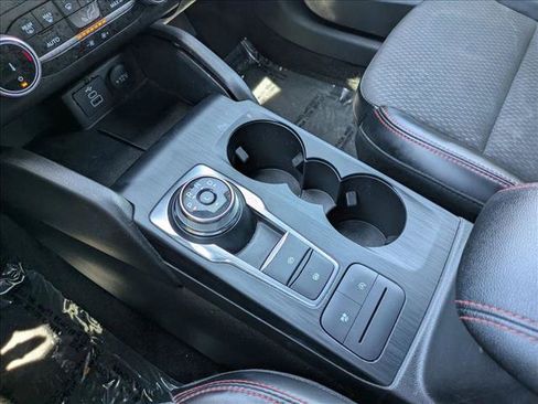 Certified 2025 Ford Escape ST-Line FWD image 12