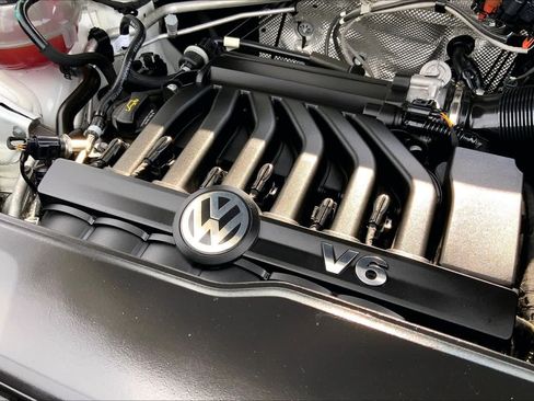 Used 2023 Volkswagen Atlas Cross Sport SEL Premium R-Line AWD/4WD image 30