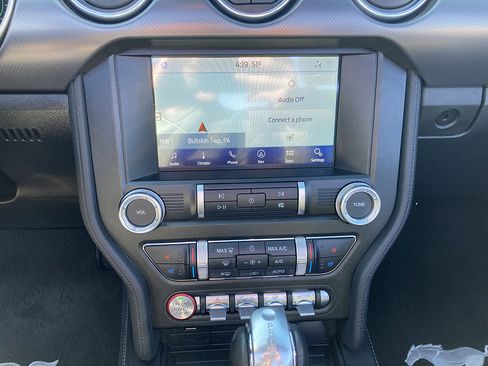 Used 2020 Ford Mustang GT Premium w/ Equipment Group 401A image 8