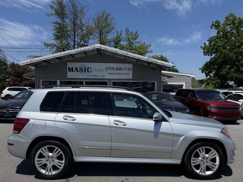 Used 2013 Mercedes-Benz GLK 350 4MATIC image 3