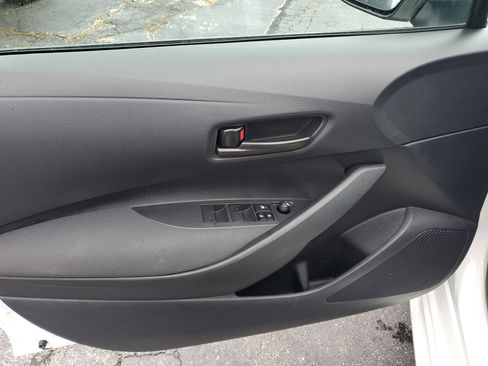 Used 2025 Toyota Corolla LE image 20