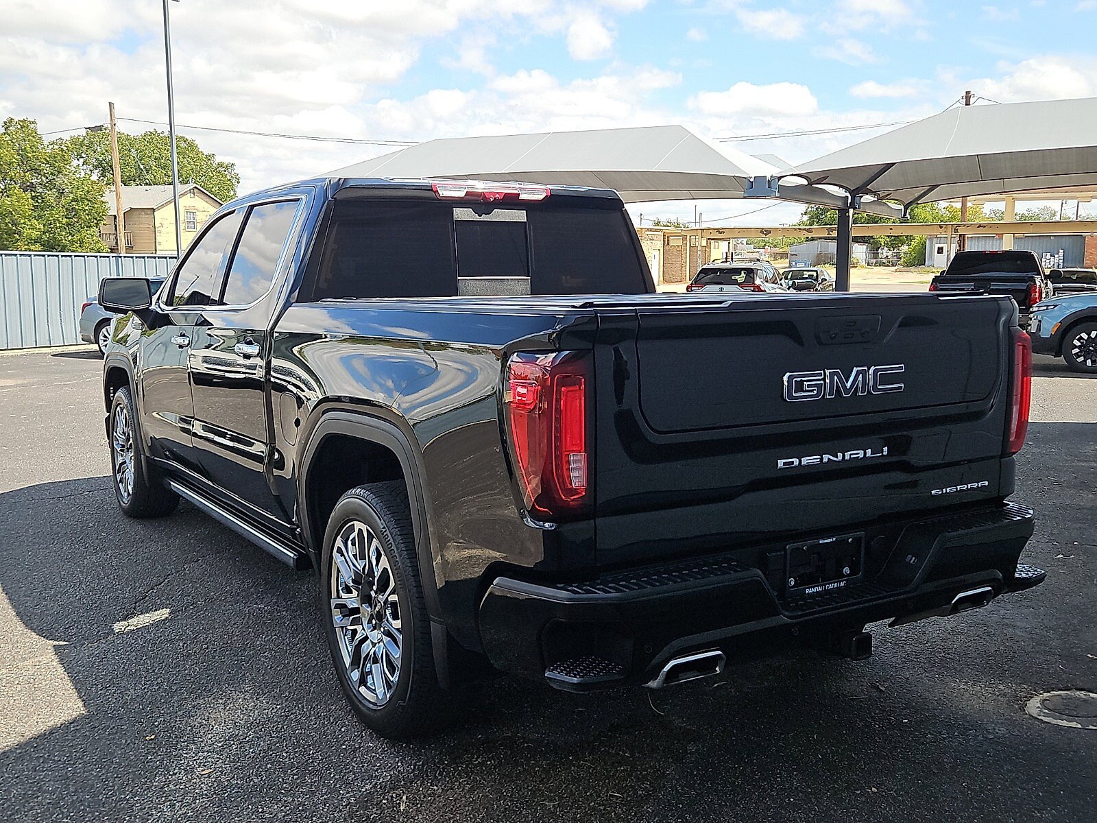 Used 2024 GMC Sierra 1500 Denali Ultimate AWD/4WD image 3