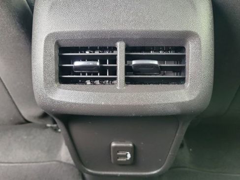 Certified 2024 Chevrolet Equinox LT image 12