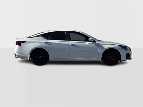 New 2025 Nissan Altima 2.5 SV w/ SV Special Edition Package image 7