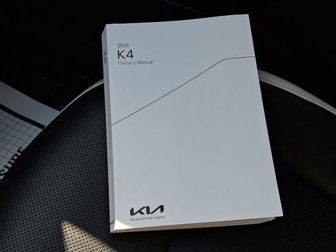 Certified 2025 Kia K4 GT-Line Turbo image 24