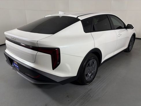 New 2026 Kia K4 FWD image 7