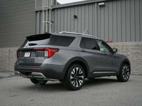 New 2026 Ford Explorer Platinum w/ LUX Leather Package image 17