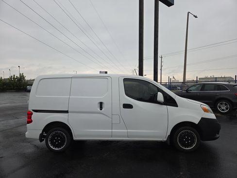 Used 2019 Nissan NV200 SV w/ Navigation Package image 6