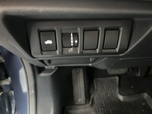 Used 2023 Subaru Legacy Premium image 19