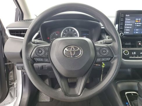 Used 2022 Toyota Corolla LE image 22
