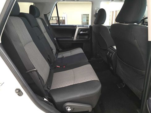 Certified 2022 Toyota 4Runner SR5 AWD/4WD image 24