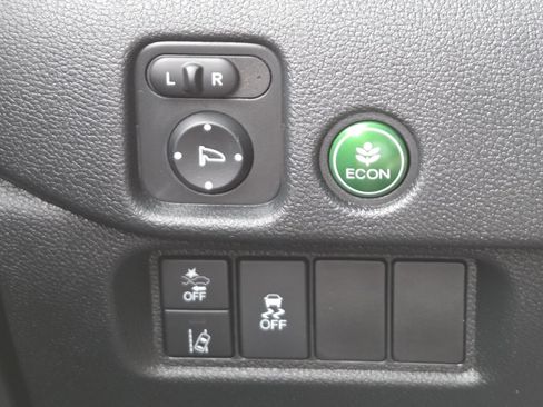 Used 2022 Honda Pilot Sport image 32