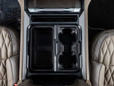 Used 2026 Ford F250 Platinum w/ Platinum Plus Package image 29