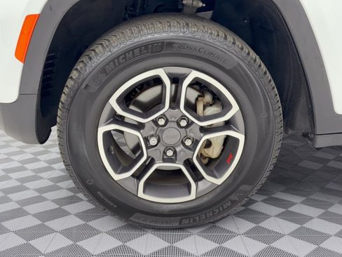 Used 2022 Jeep Grand Cherokee Trailhawk AWD/4WD image 13