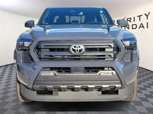 Used 2024 Toyota Tacoma SR5 image 2