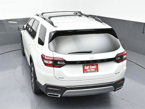 Used 2024 Honda Pilot Elite image 44