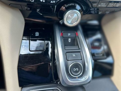 Used 2023 Acura MDX SH-AWD image 21
