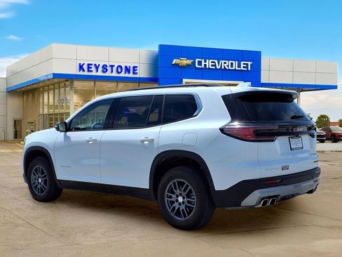 Used 2025 GMC Acadia Elevation FWD image 5