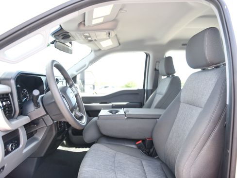 Used 2024 Ford F250 XL w/ STX Appearance Package AWD/4WD image 13