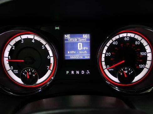 Used 2016 Dodge Grand Caravan R/T FWD image 34