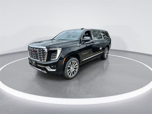 New 2026 GMC Yukon XL Denali w/ Denali Reserve Package image 4