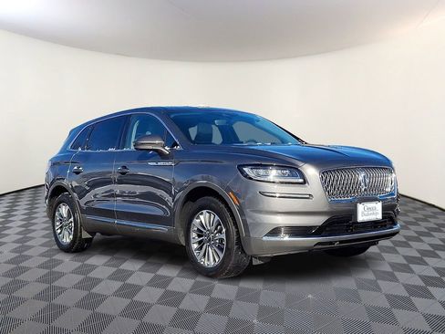 Used 2022 Lincoln Nautilus Reserve image 1