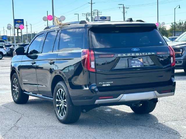 Certified 2025 Ford Expedition Platinum AWD/4WD image 5